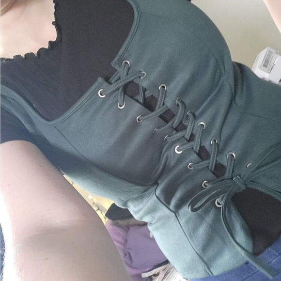 Elegant Green Lace-Up Corset Top New - Picture 5 of 9